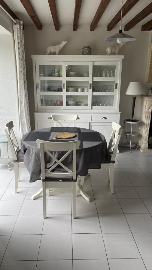 Le Courtil Villa Cerisy-la-Foret Bagian luar foto