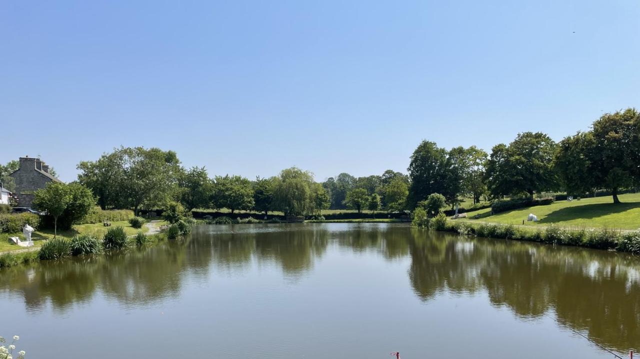 Le Courtil Villa Cerisy-la-Foret Bagian luar foto
